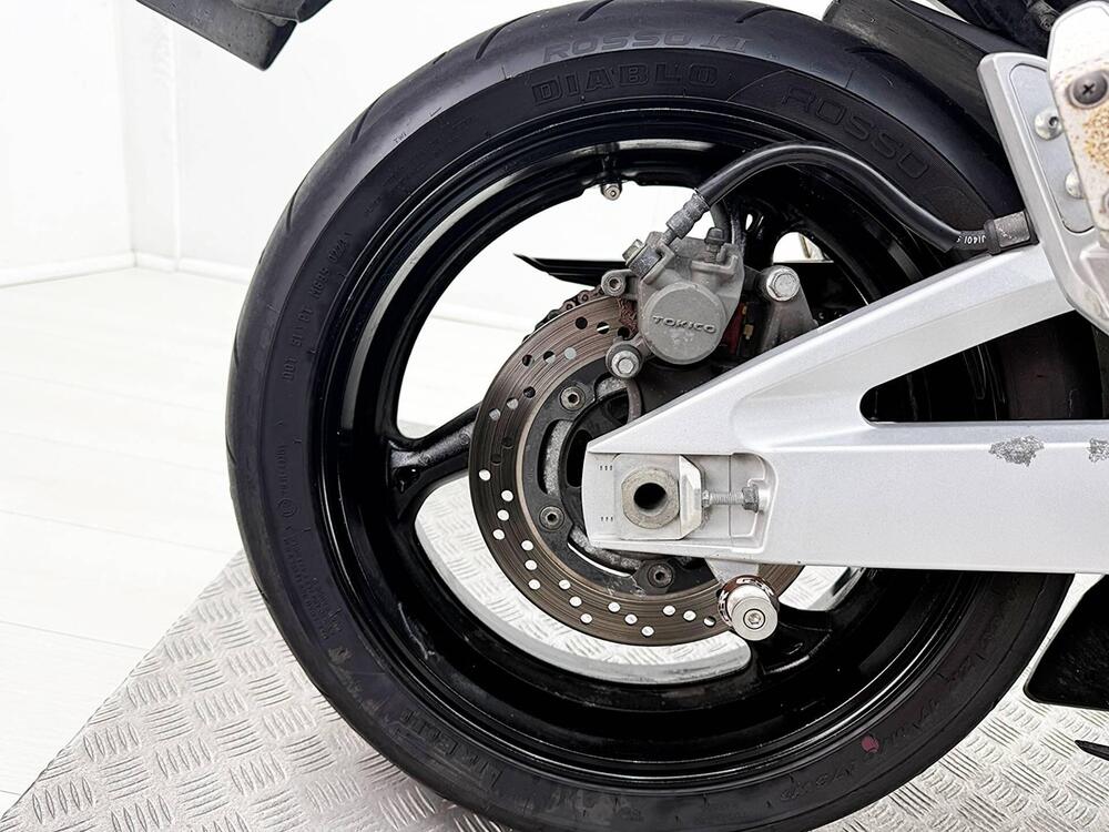 Suzuki GSR 600 (2006 - 11) (6)