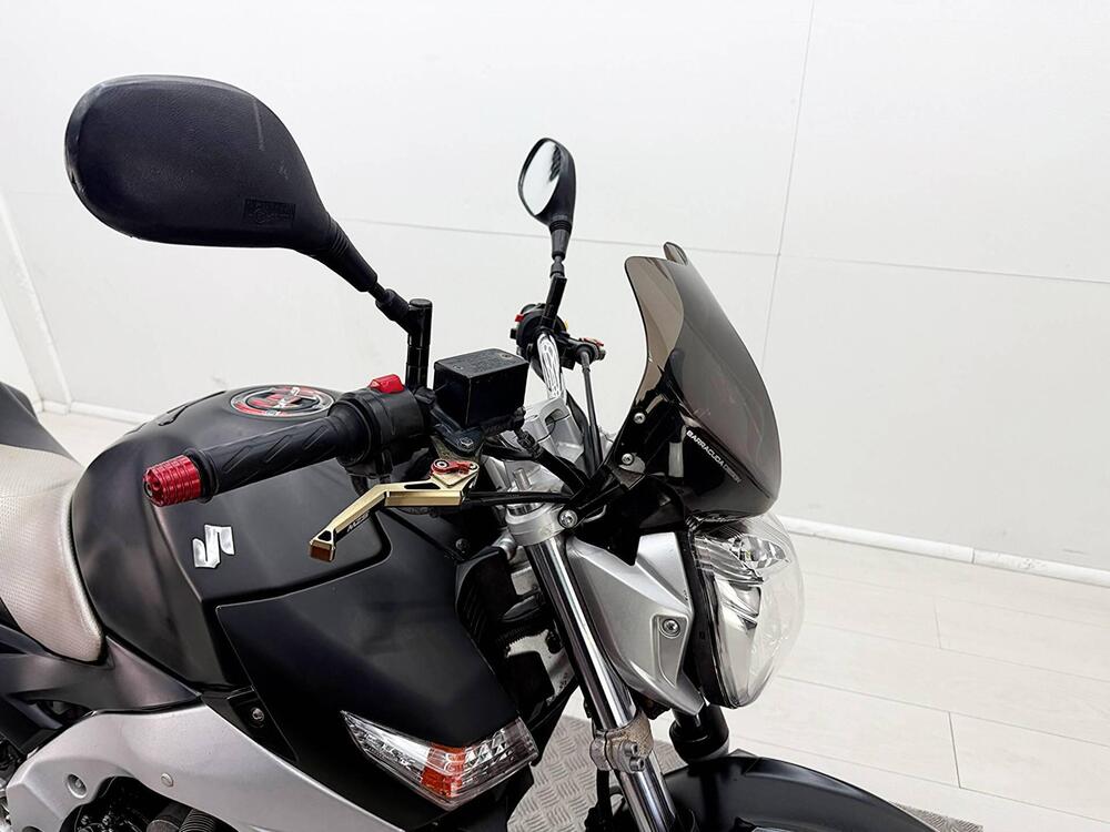 Suzuki GSR 600 (2006 - 11) (10)