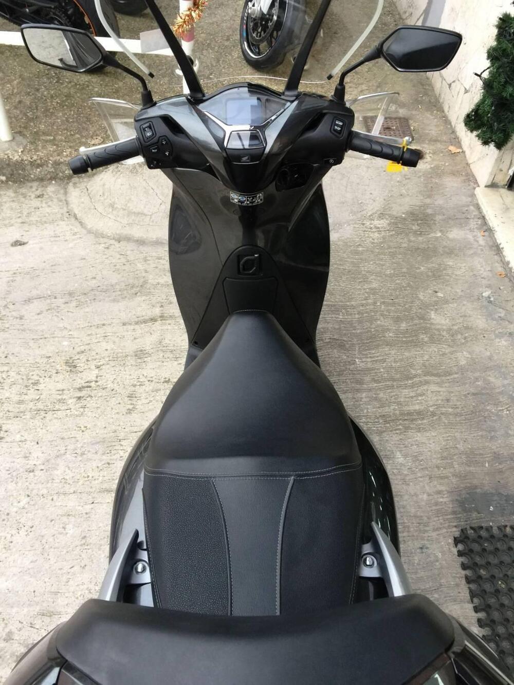 Honda SH 125i (2020 - 23) (9)