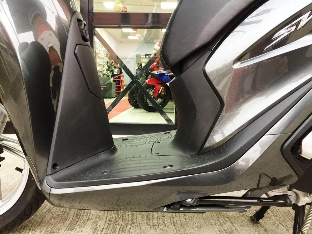 Honda SH 125i (2020 - 23) (18)