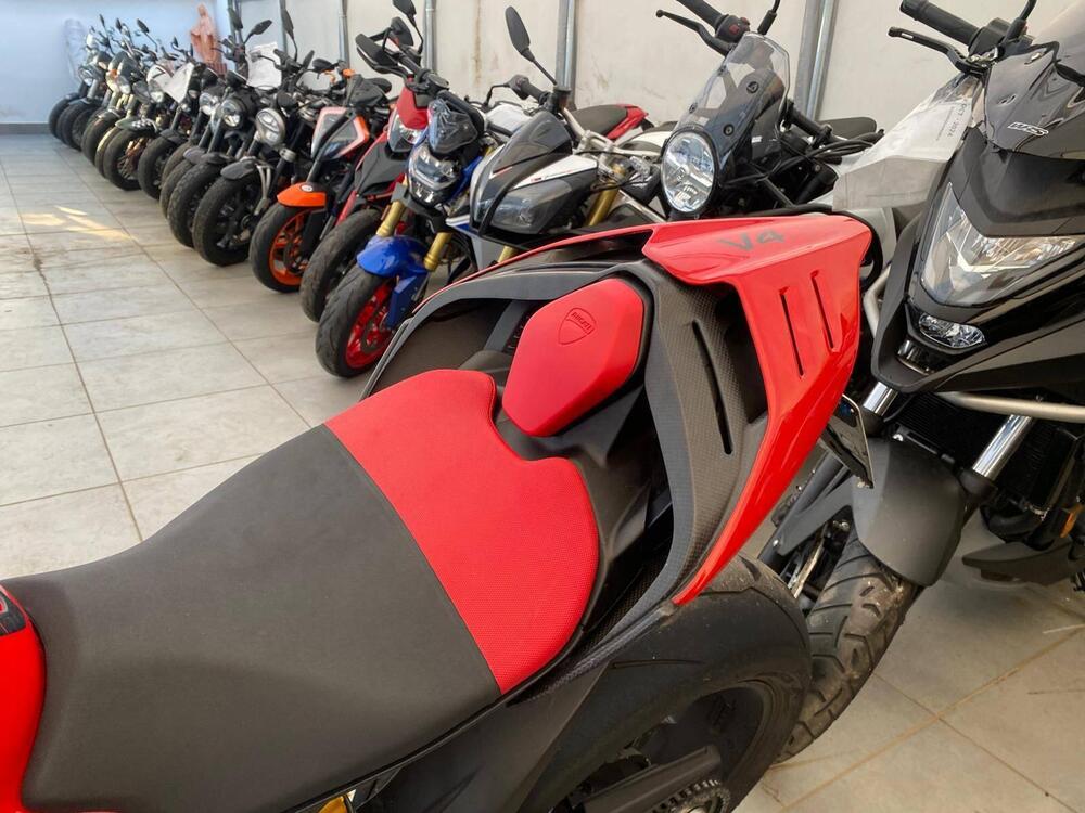 Ducati Panigale V4 S (2022 - 24) (8)