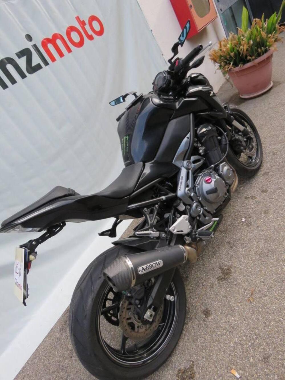 Kawasaki Z 900 (2017 - 18) (11)