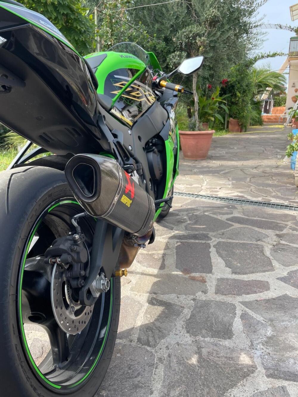 Terminale AKRAPOVIC (2)