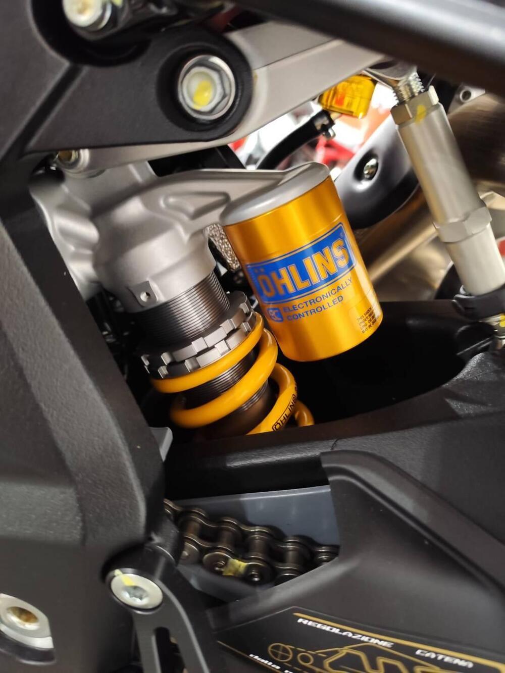 MV Agusta Brutale 1000 RR (2021 - 25) (14)