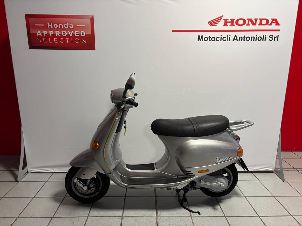 Vespa 125 ET4 (1996 - 01) (2)