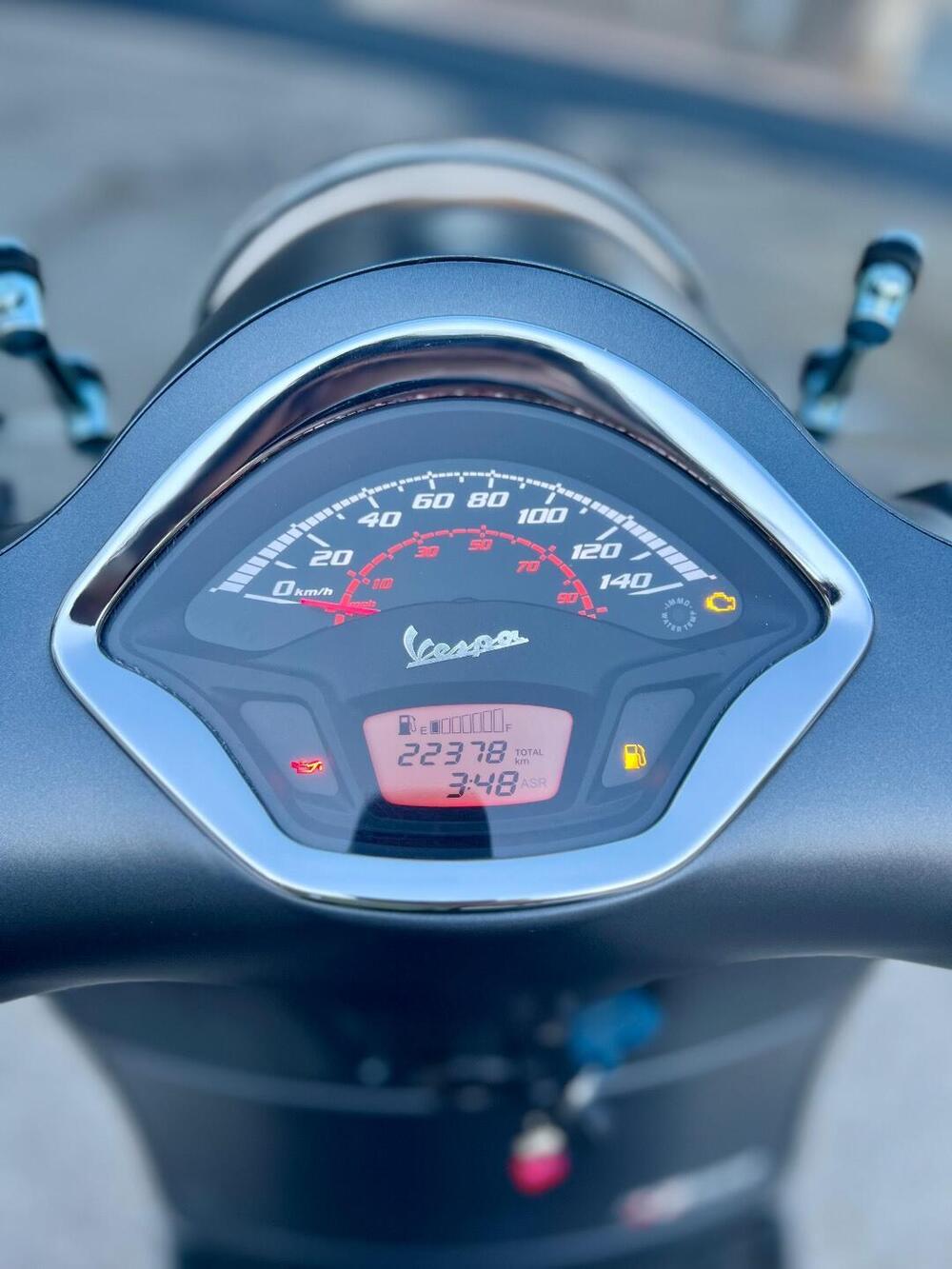 Vespa GTS 300 Super Sport (2017 - 19) (6)