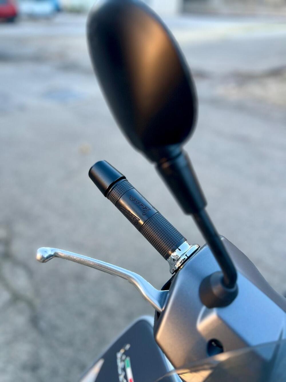 Vespa GTS 300 Super Sport (2017 - 19) (7)