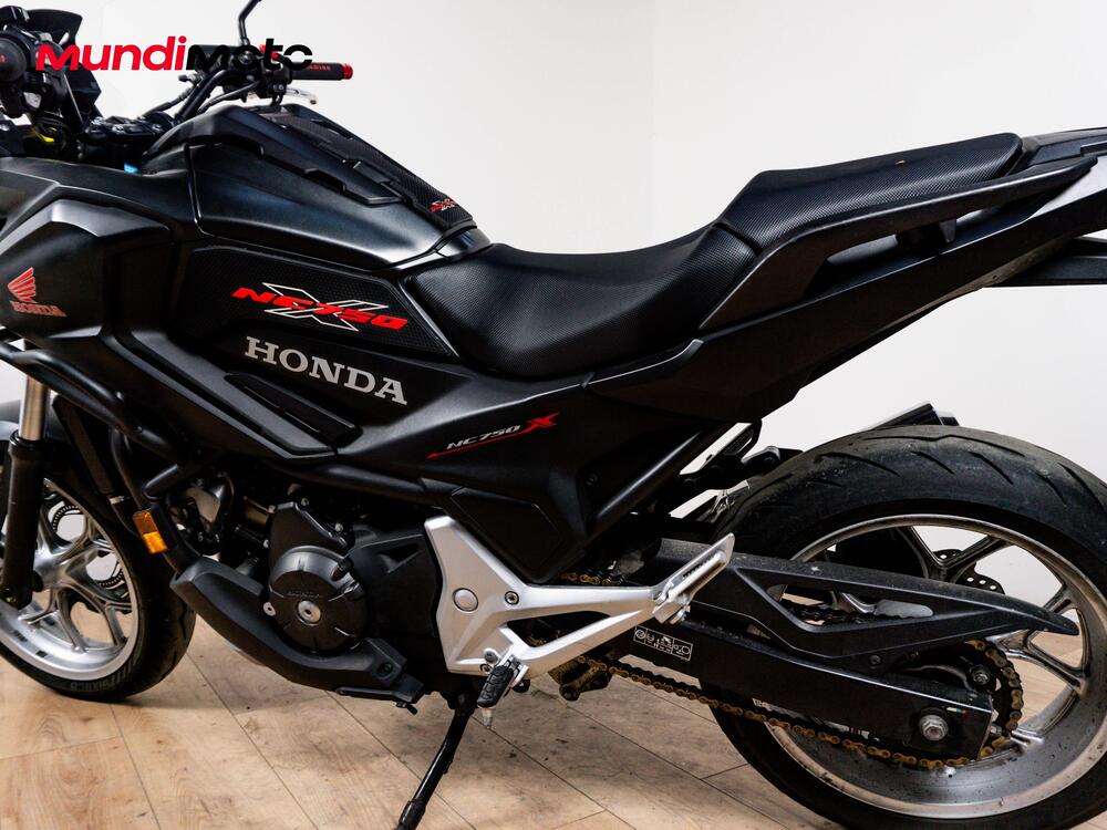 Honda NC 750 X DCT ABS (2016 -17) (10)