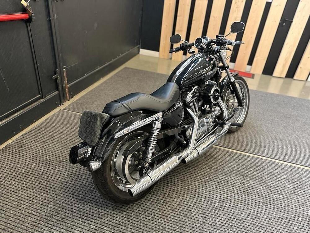 Harley-Davidson 1200 Custom (2001 - 03) - XL 1200C (2)