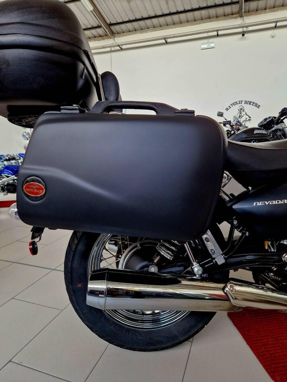Moto Guzzi Nevada 750 Aquila Nera (2009 - 16) (13)