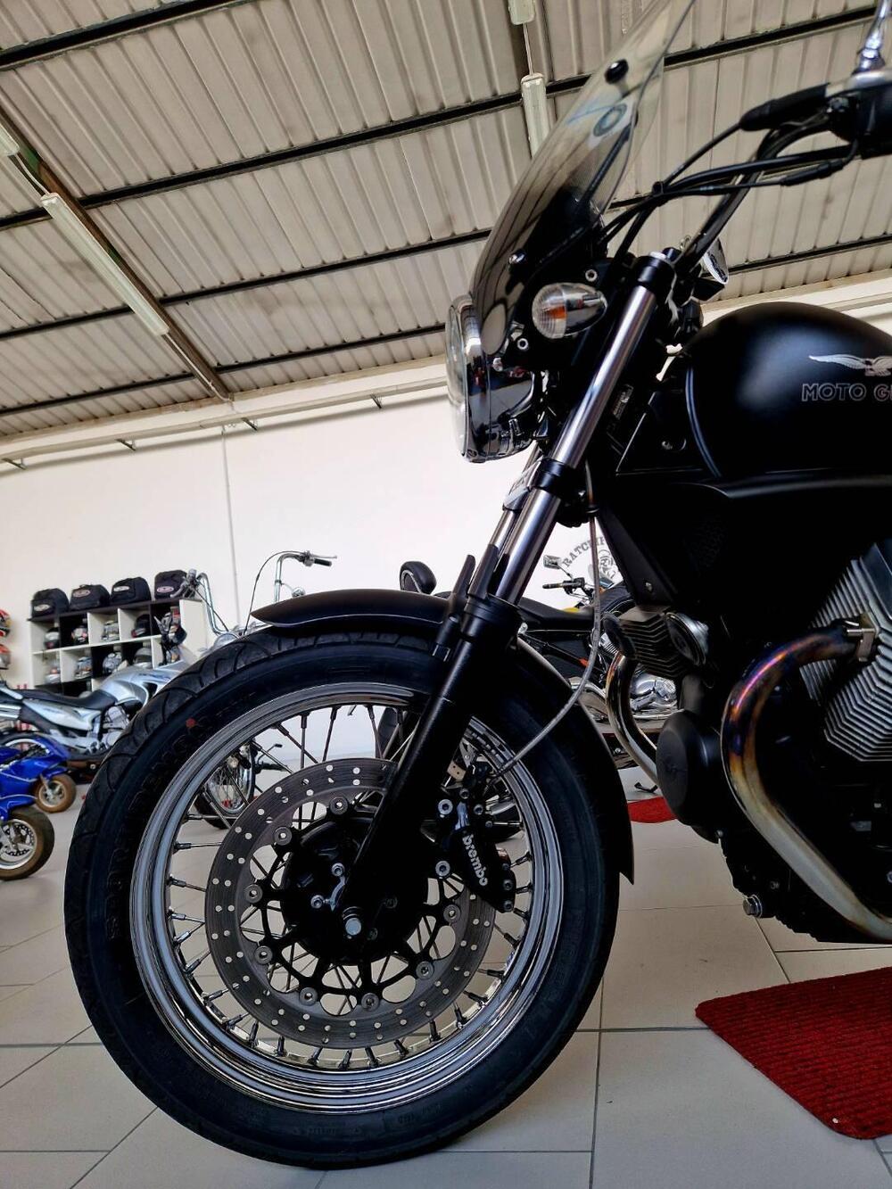 Moto Guzzi Nevada 750 Aquila Nera (2009 - 16) (19)