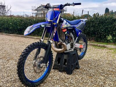 Yamaha YZ 250 (2021) usata