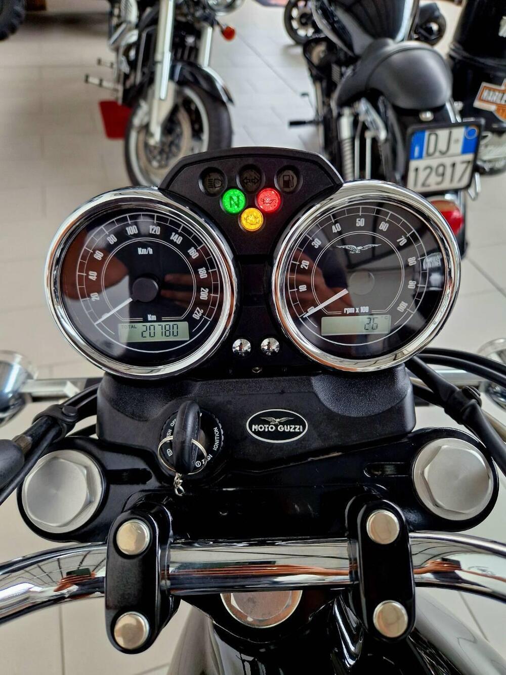 Moto Guzzi V7 Classic (2008 - 12) (13)