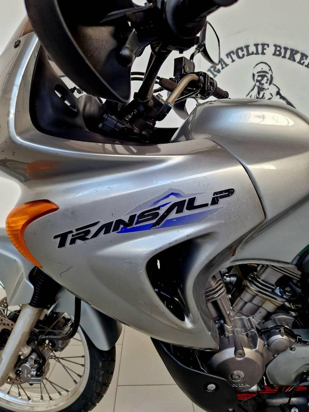 Honda Transalp XL 650V (2005 - 06) (7)