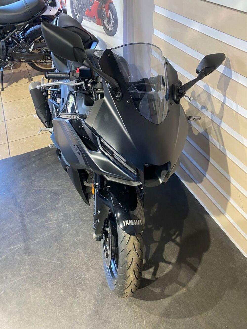 Yamaha YZF R3 (2025) (5)