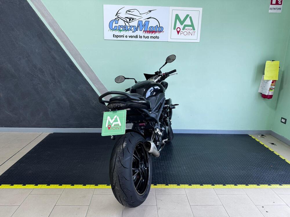 Triumph Speed Triple 1050 ABS (2011 - 15) (6)