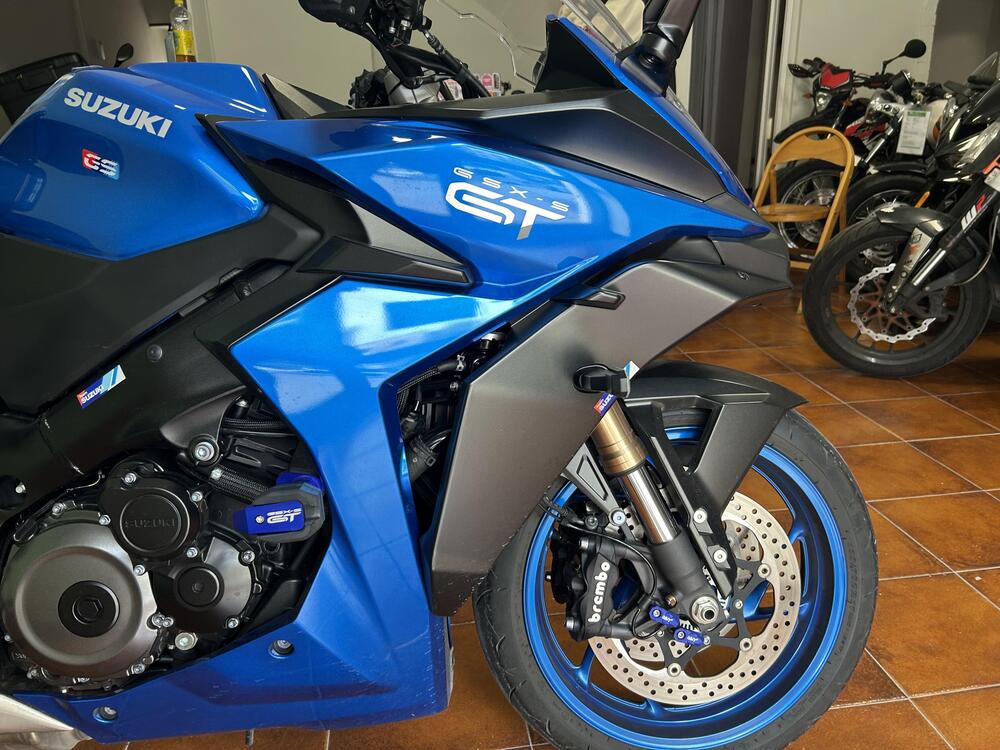 Suzuki GSX-S1000GT (2022 - 24) (8)