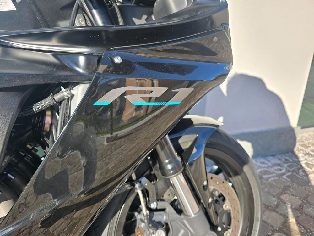 Yamaha YZF R1 (2020 - 25) (6)