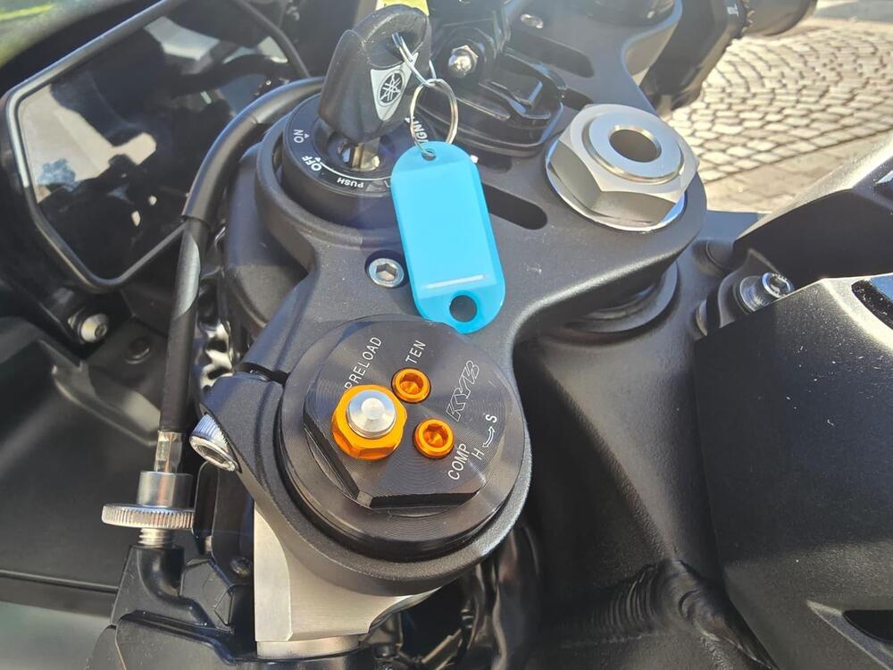 Yamaha YZF R1 (2020 - 25) (13)