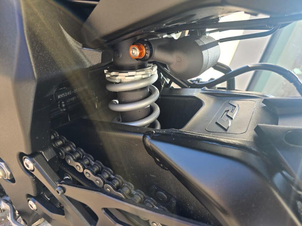 Yamaha YZF R1 (2020 - 25) (14)