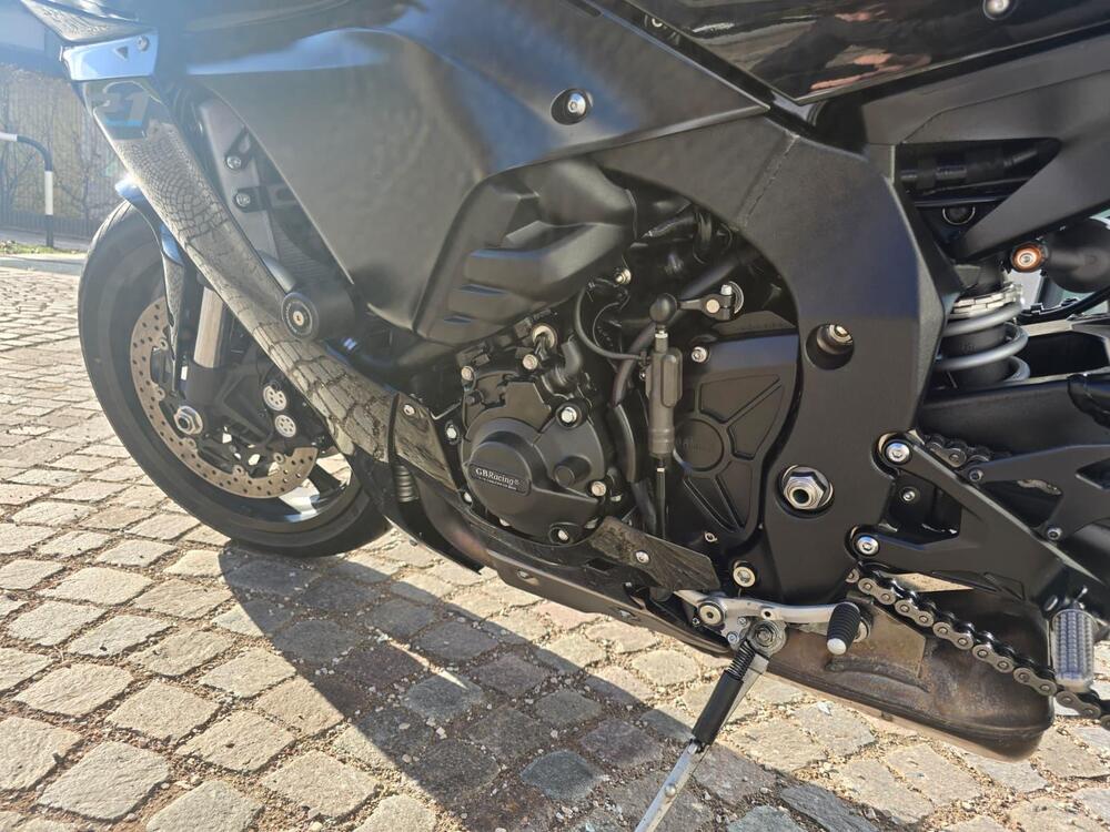 Yamaha YZF R1 (2020 - 25) (18)