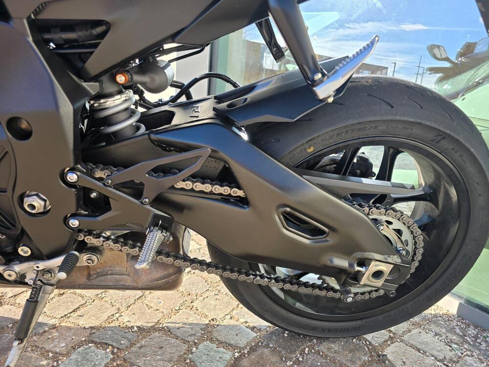 Yamaha YZF R1 (2020 - 25) (19)