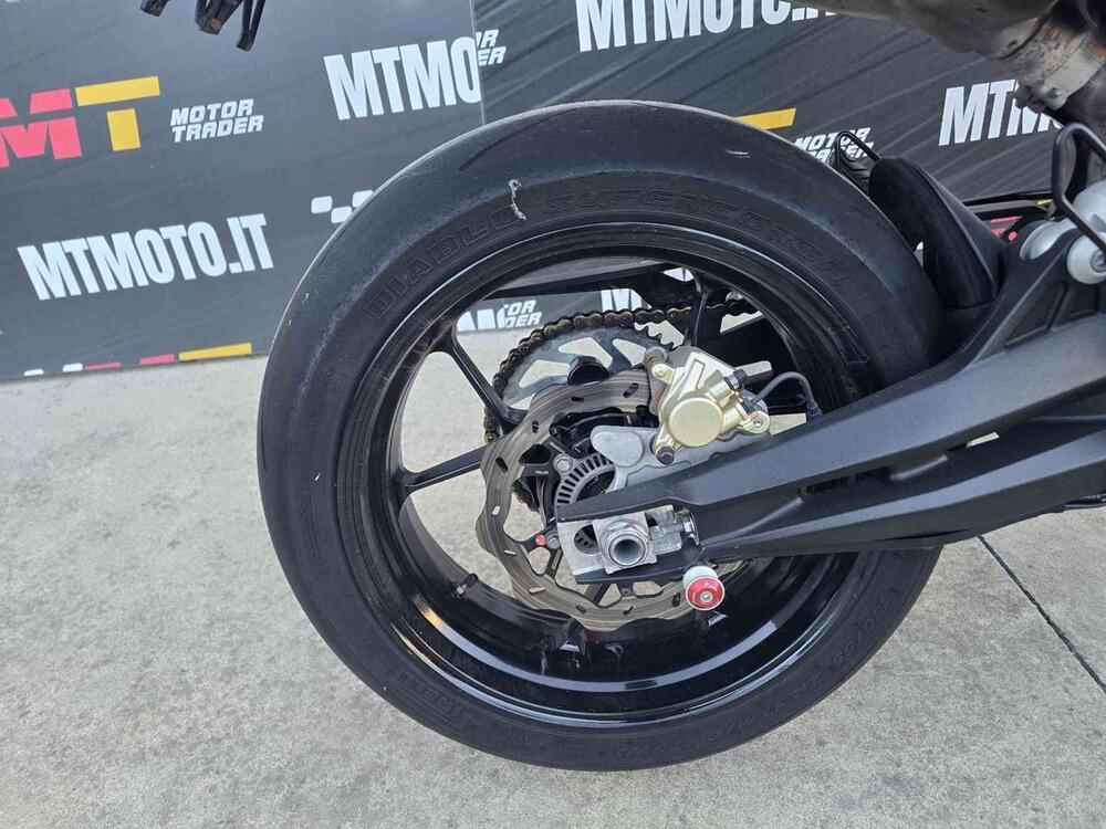 Aprilia Dorsoduro 900 (2017 - 20) (13)