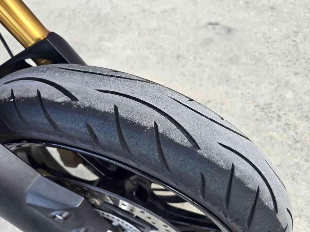 Aprilia Dorsoduro 900 (2017 - 20) (8)