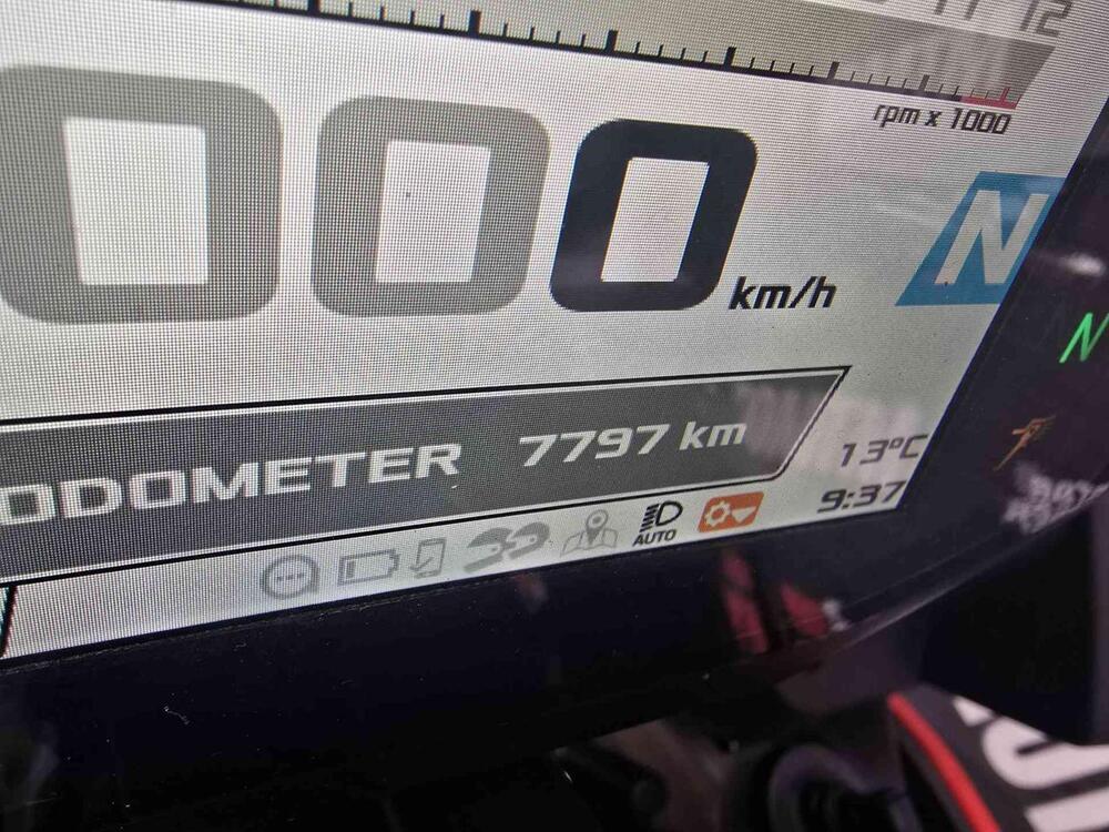 Aprilia Tuono 660 Factory (2022 - 24) (19)