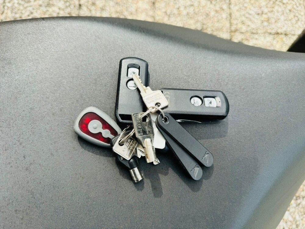 Honda SH 300 i Sport ABS (2018 - 20) (6)