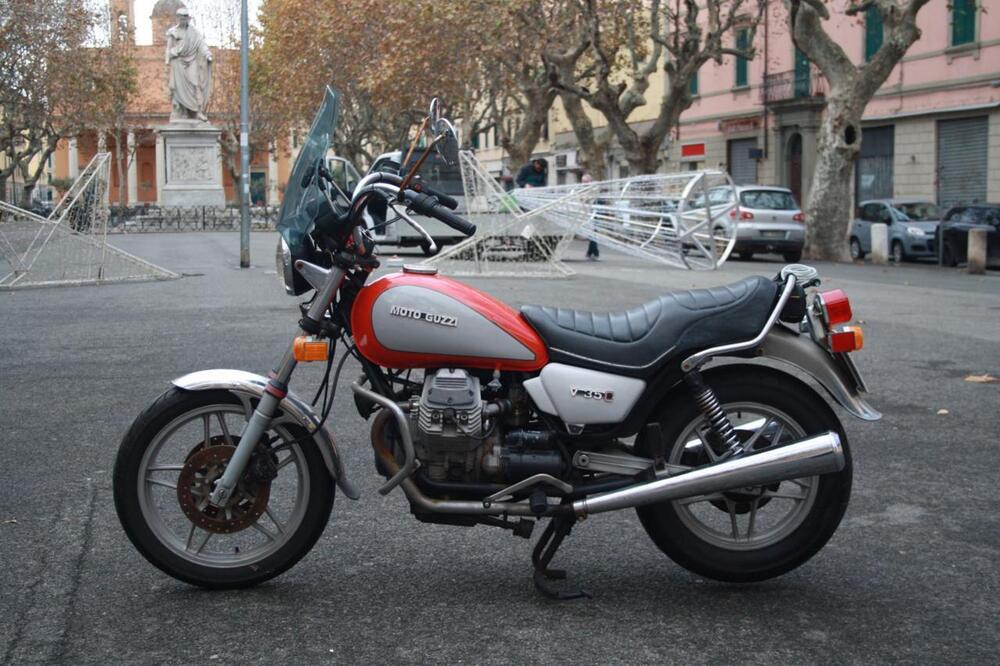 Moto Guzzi V35C CUSTOM (2)