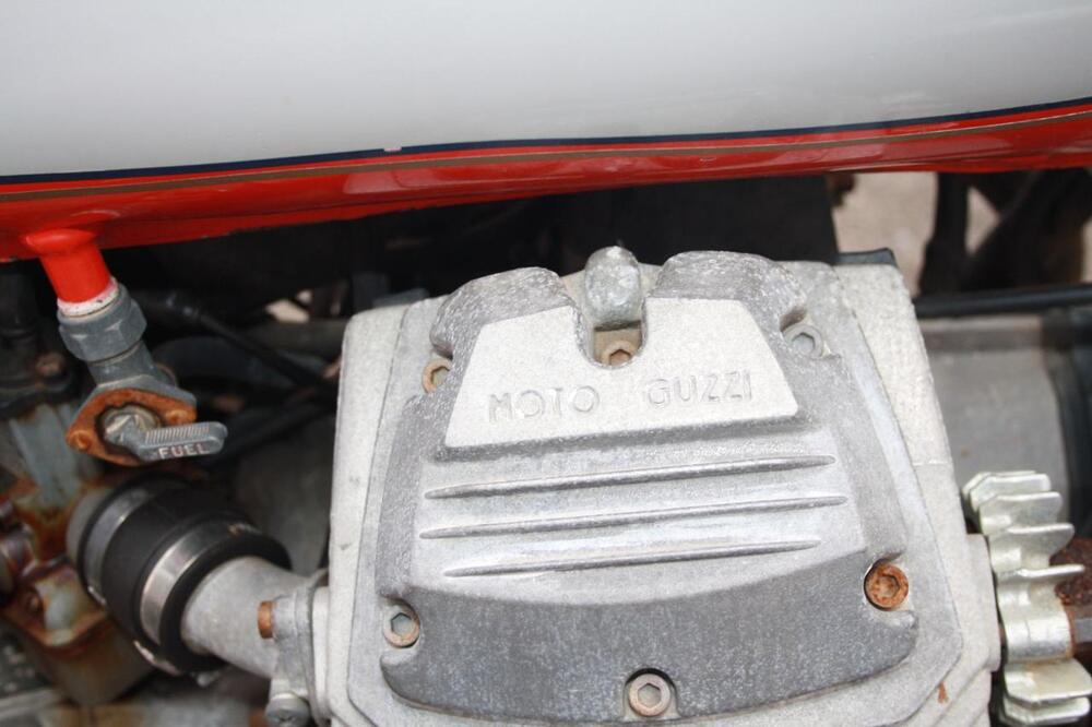 Moto Guzzi V35C CUSTOM (29)