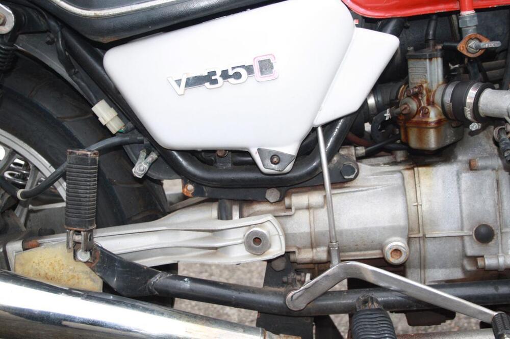 Moto Guzzi V35C CUSTOM (32)