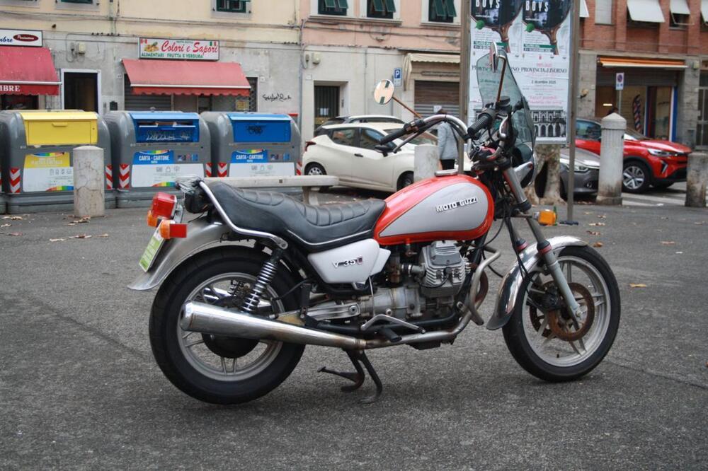 Moto Guzzi V35C CUSTOM (11)