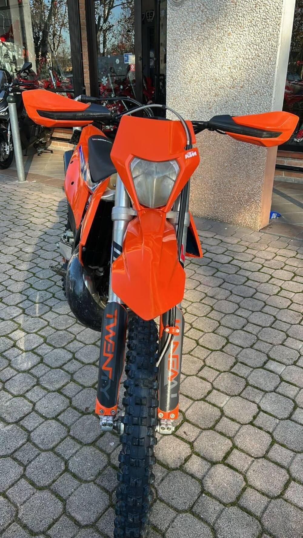 KTM 300 EXC E TPI (2022) (2)