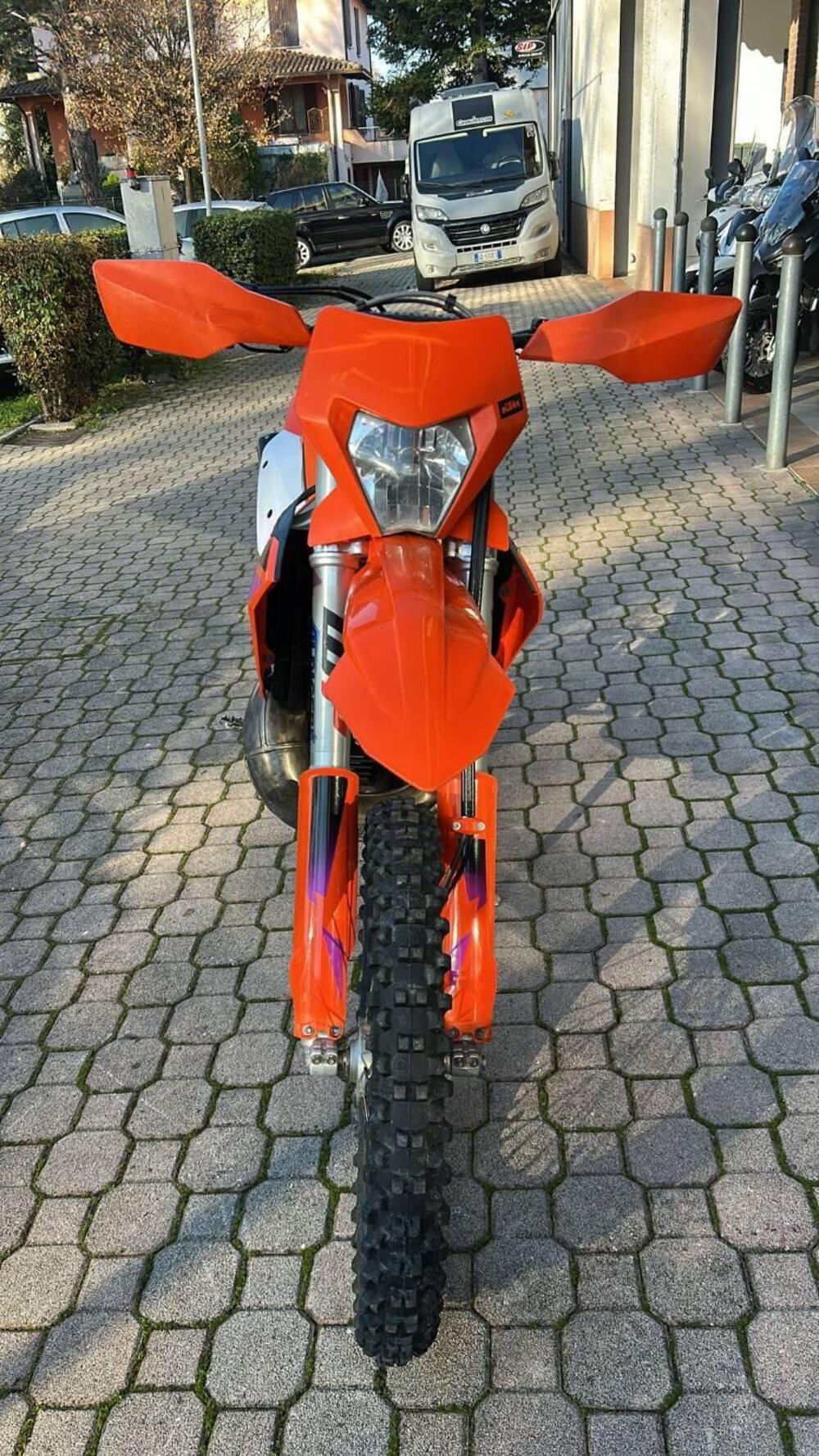 KTM 300 EXC TBI Six Days (2024) (5)