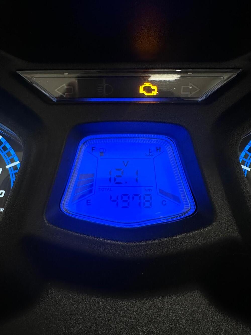 Sym Joymax 300 Z+ (2021 - 24) (3)