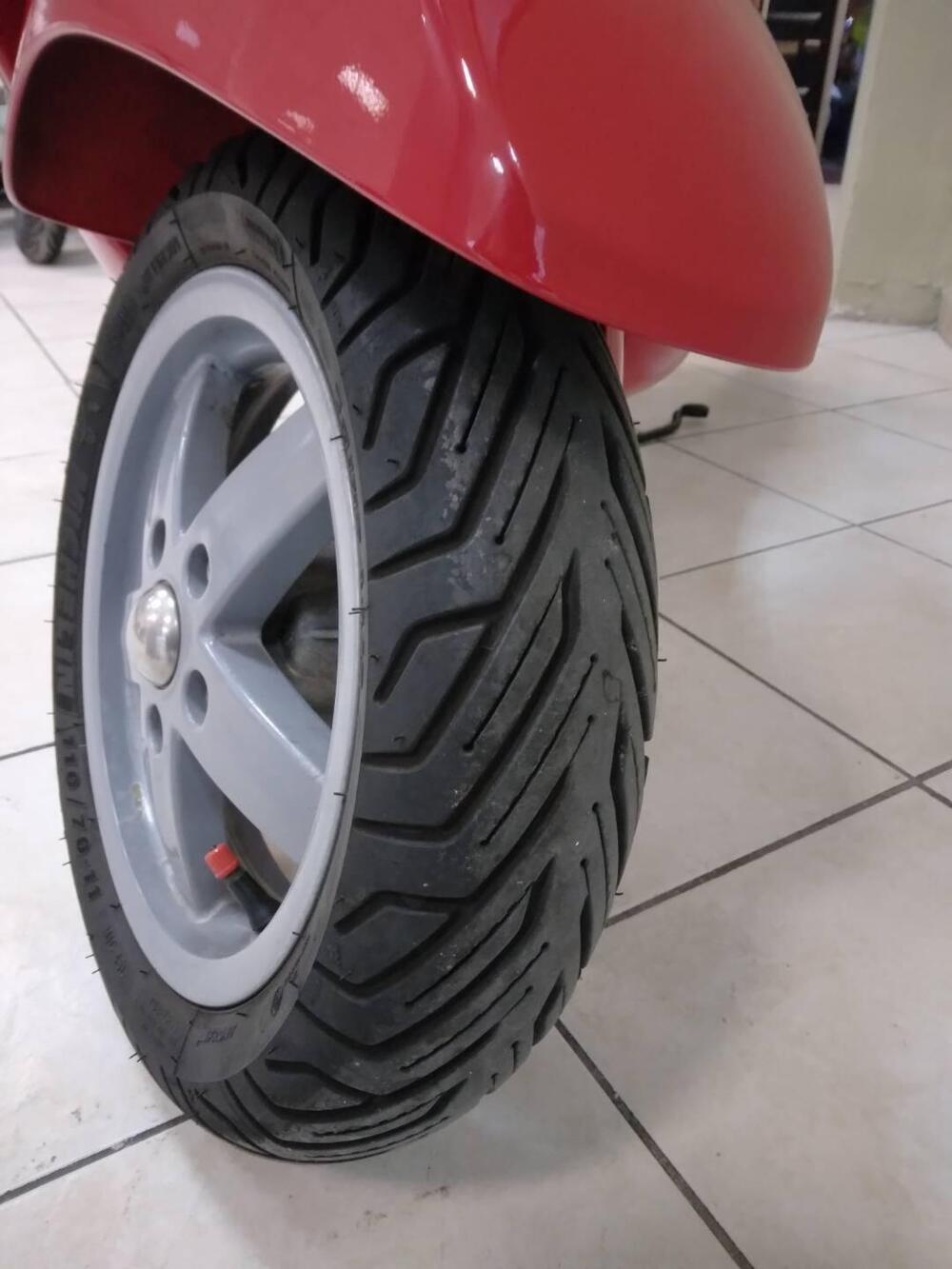 Vespa LX 50 (2005 - 08) (7)