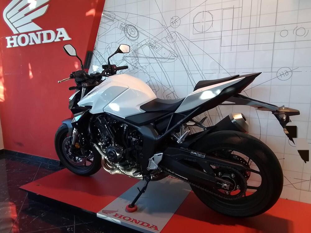 Honda CB 1000 Hornet (2025) (3)