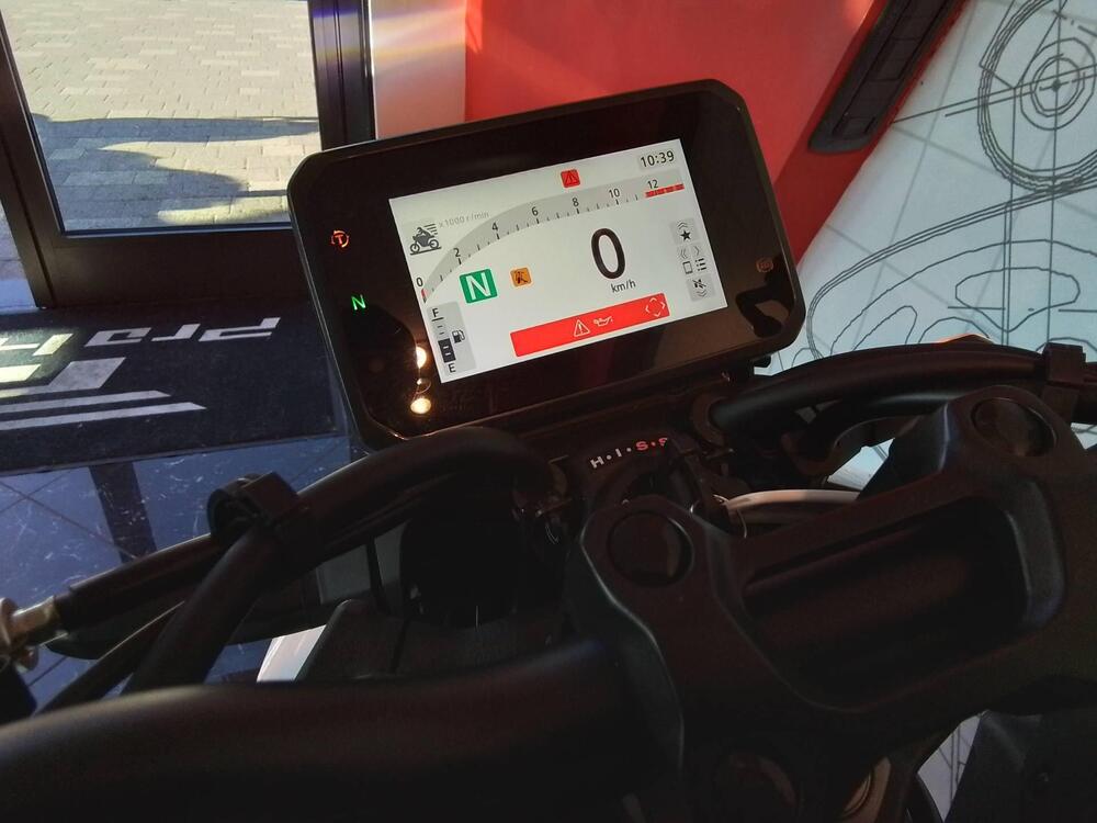 Honda CB 1000 Hornet (2025) (11)