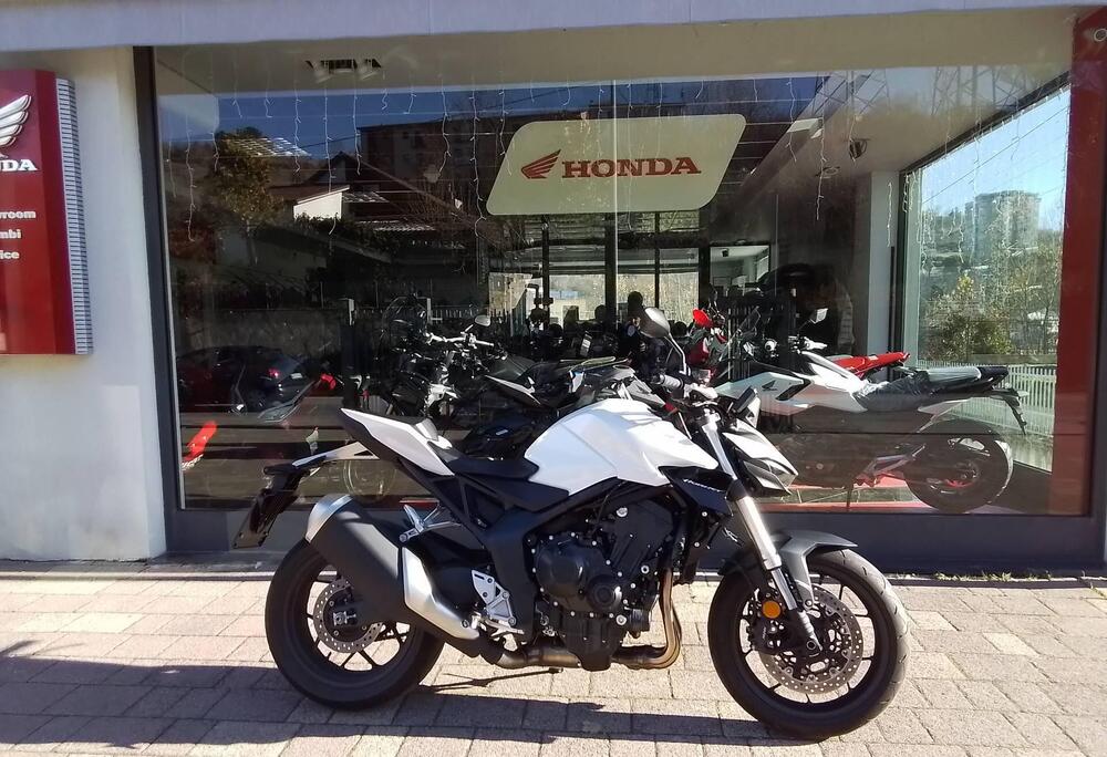 Honda CB 1000 Hornet (2025) (15)