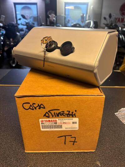 Porta attrezzi tenere 700 bw3f83p00000 Yamaha