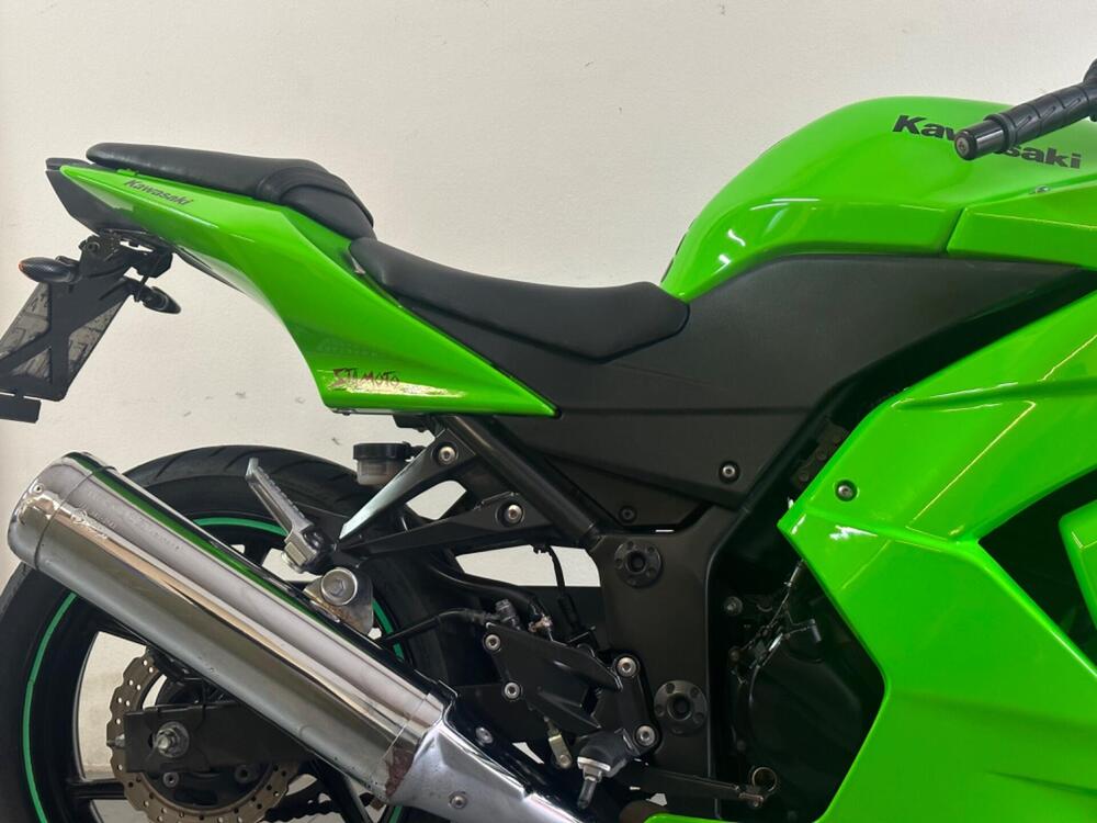 Kawasaki Ninja 250 R (2007 - 13) (3)