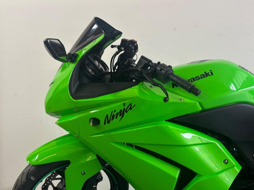 Kawasaki Ninja 250 R (2007 - 13) (9)