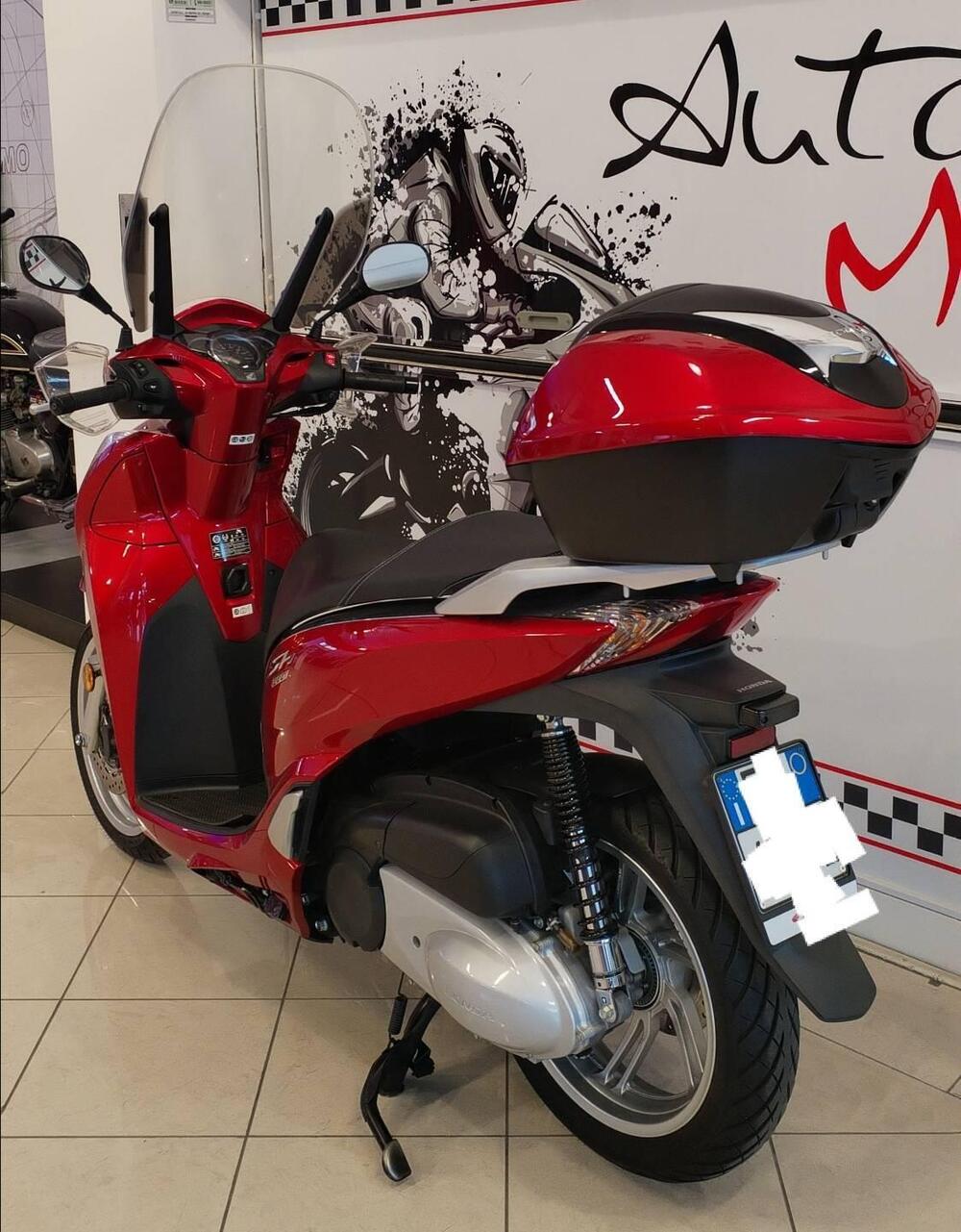 Honda SH 300 i ABS (2016 - 20) (3)