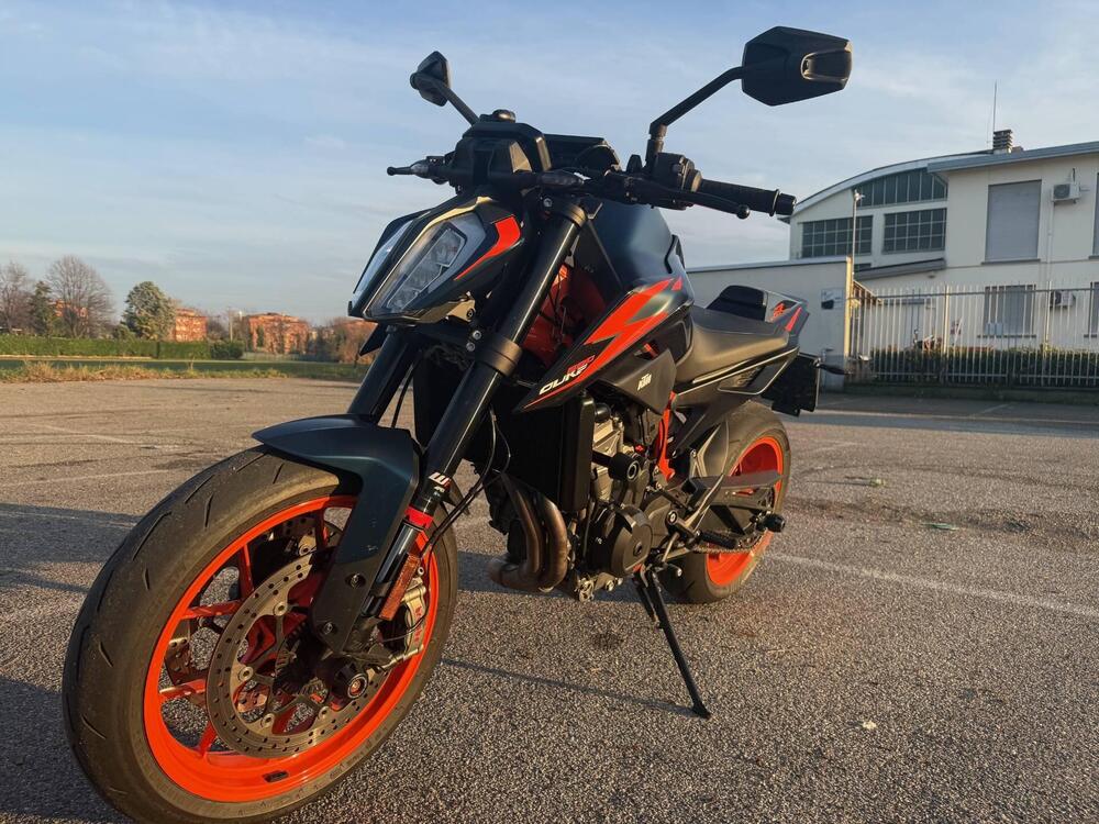 KTM 890 Duke R (2022 - 23) (2)