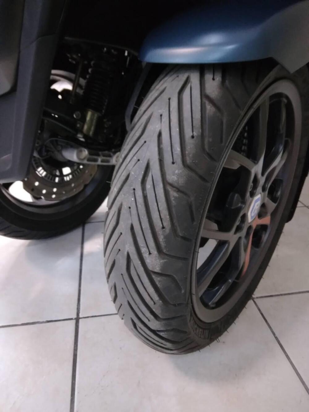 Piaggio MP3 530 ABS Hpe (2023 - 24) (8)