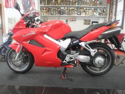 Honda VFR 800 (2002 - 05) usata