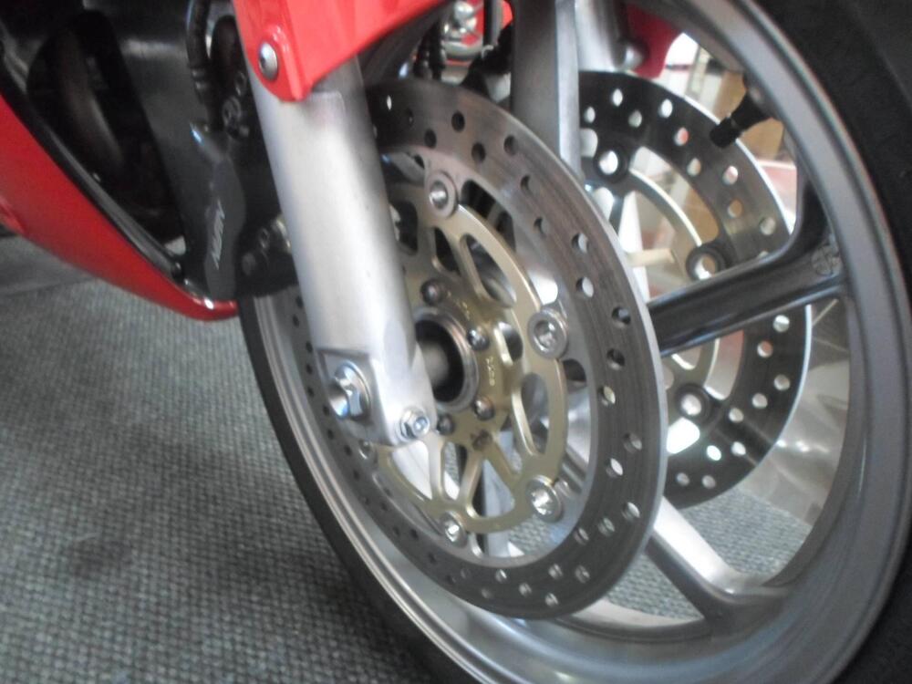 Honda VFR 800 (2002 - 05) (7)