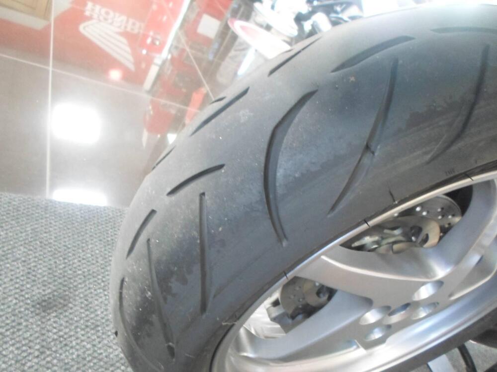 Honda VFR 800 (2002 - 05) (12)